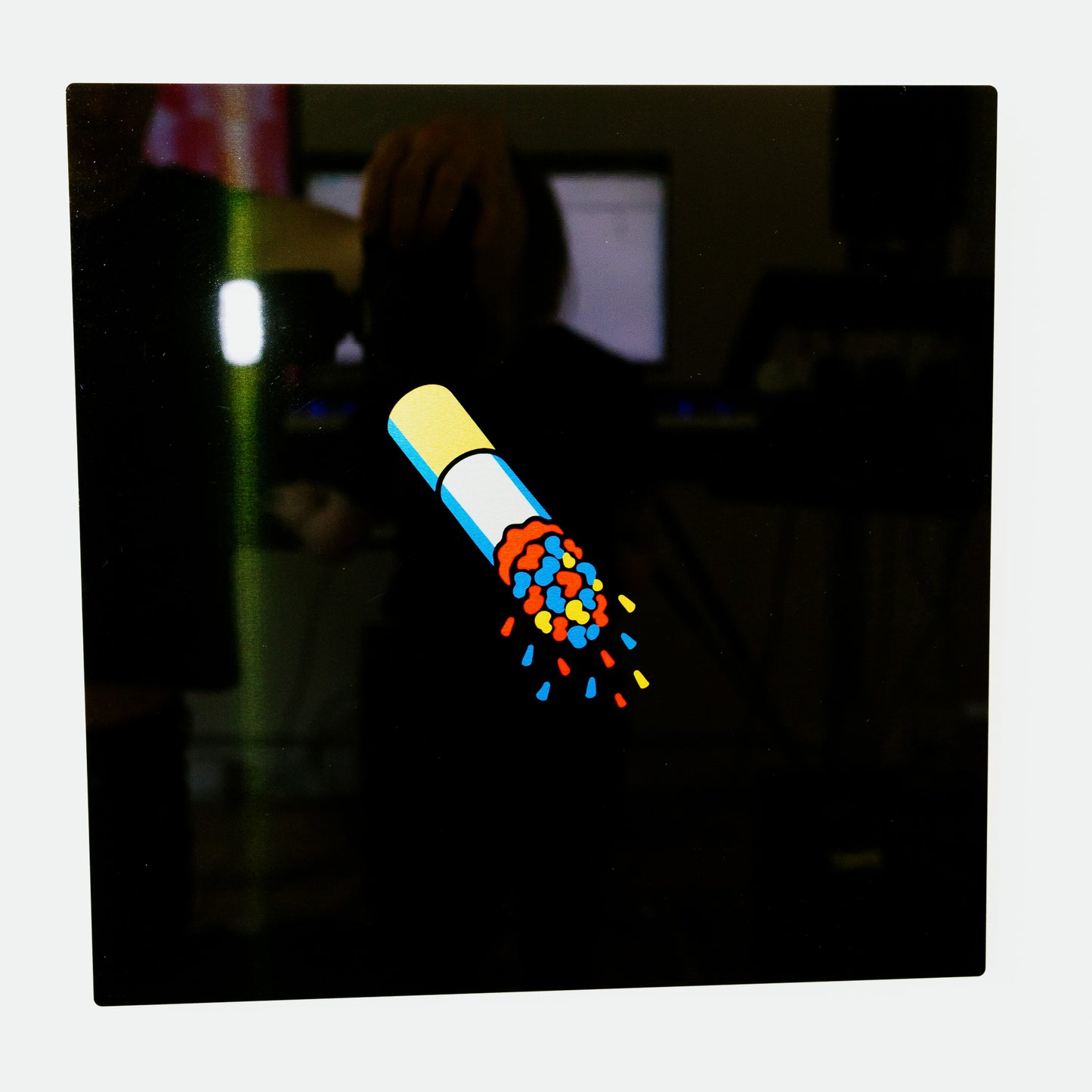 F003.4.1 SMOKING (RED)