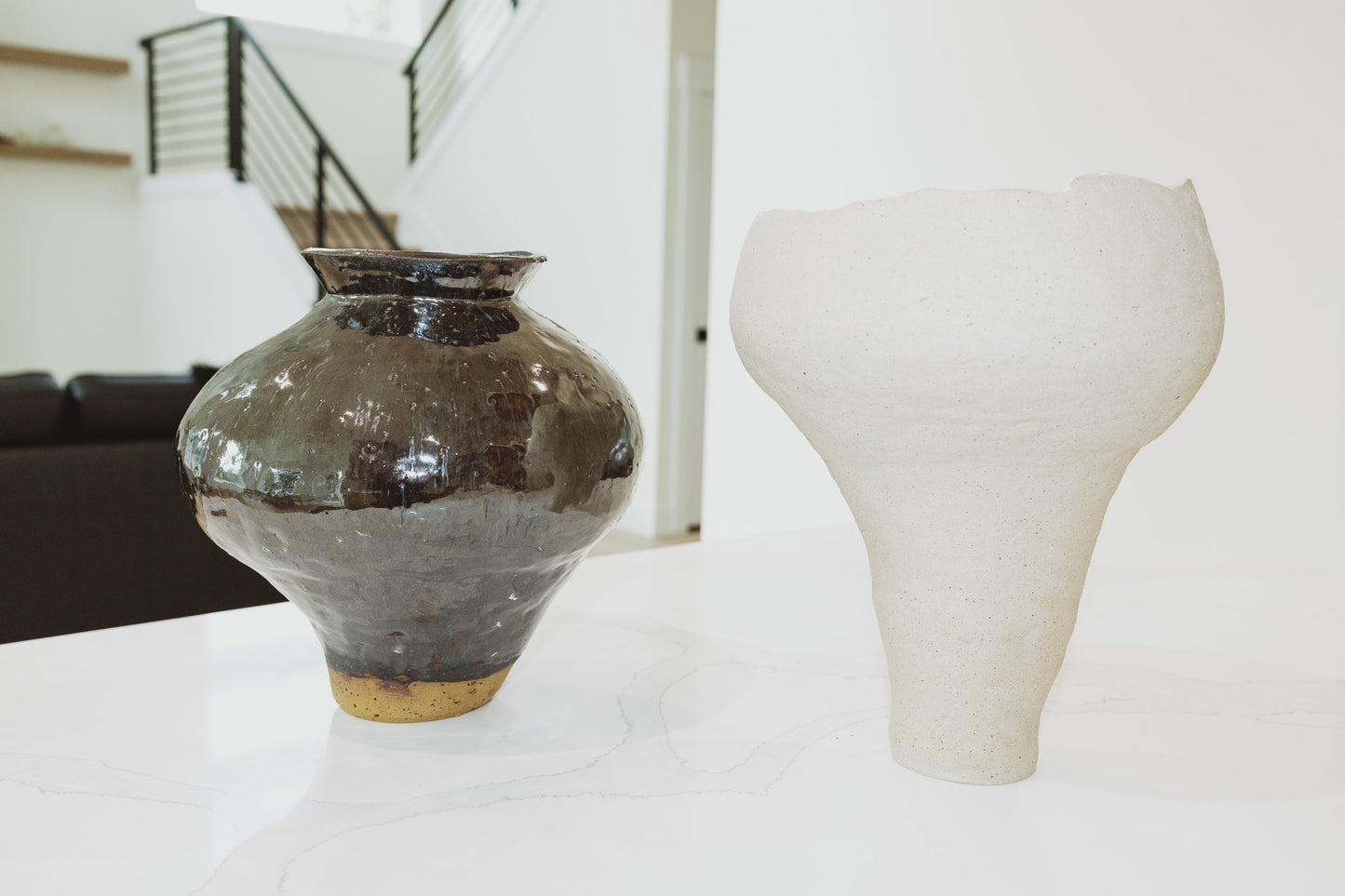F004.5 CURIOUS VASE