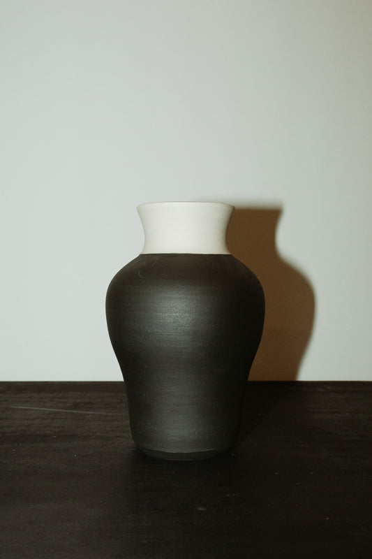 Keeper vase collared neck view — FAE